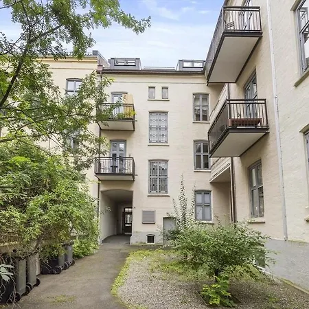 Spacious 2br In Vika, Lägenhet