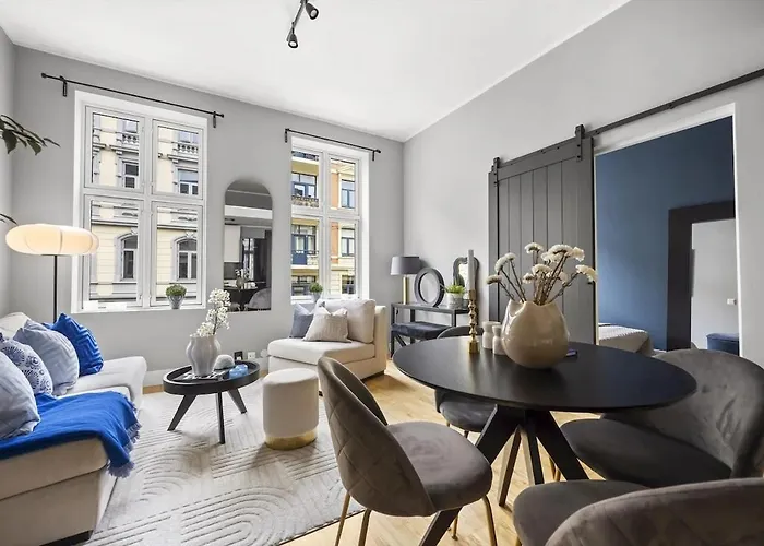 Апартаменты Spacious 2br In Vika, Осло